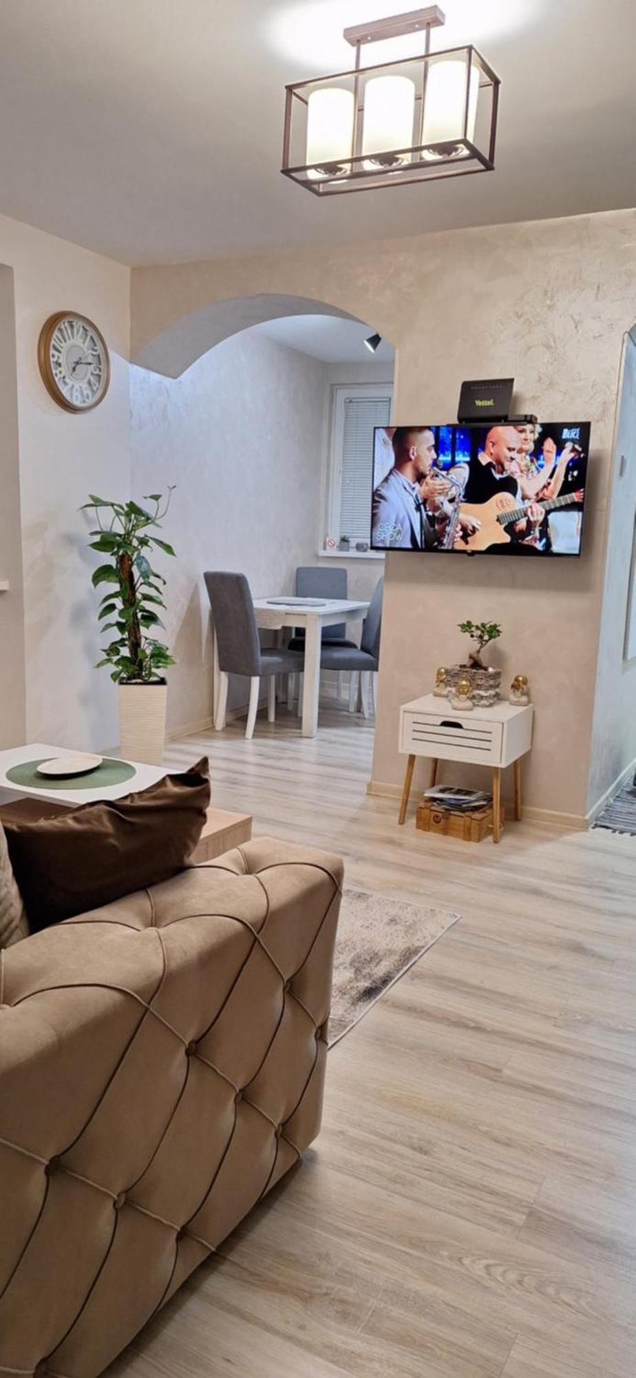 סובוטיקה Apartman Lara מראה חיצוני תמונה